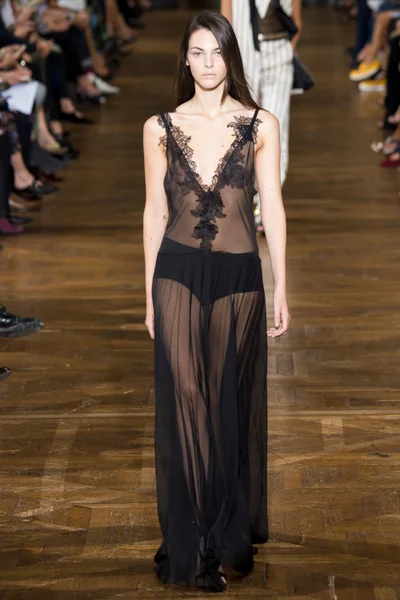 Look 2